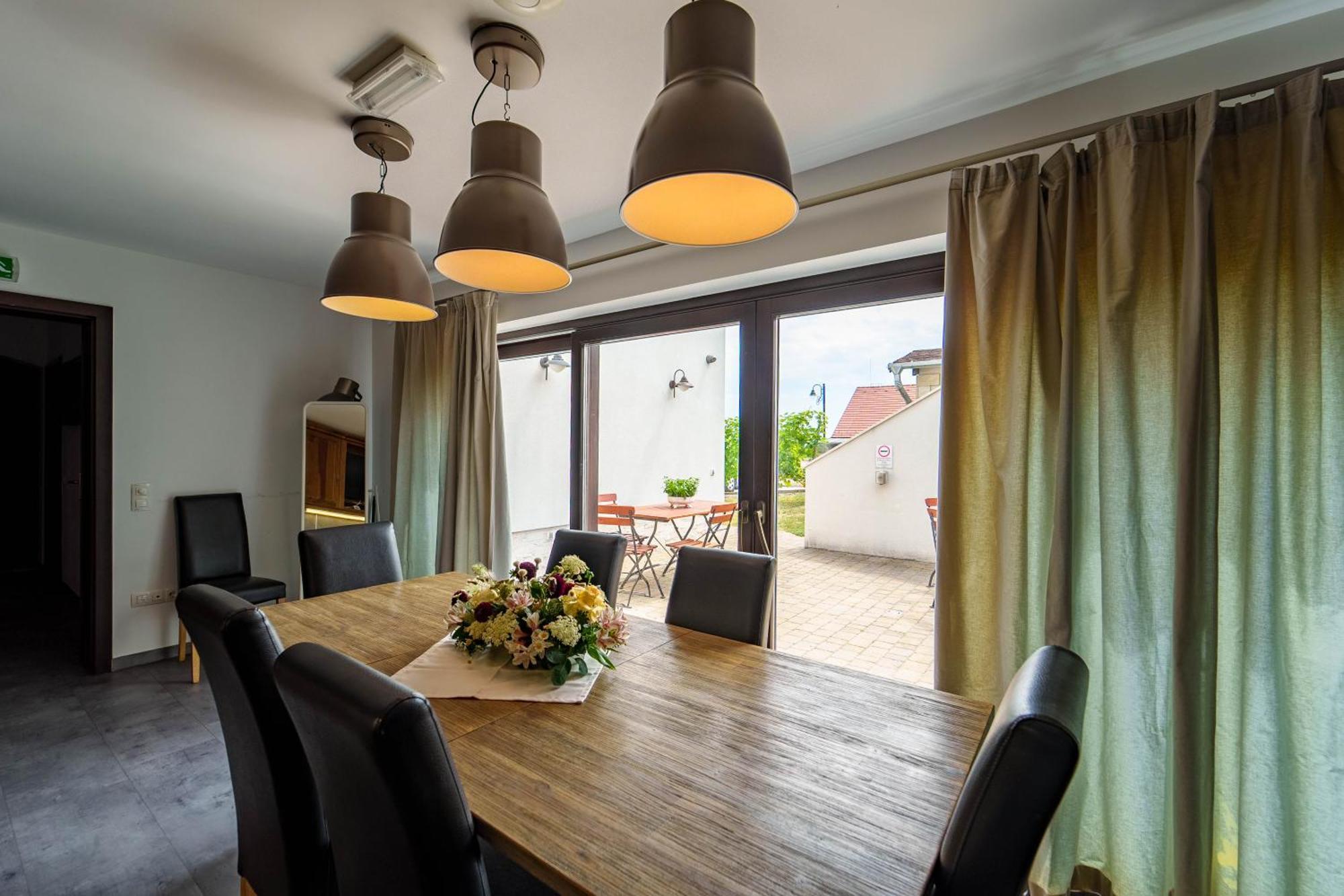 Rokusfalvy Birtok Vendeghaz Etyek Ngoại thất bức ảnh